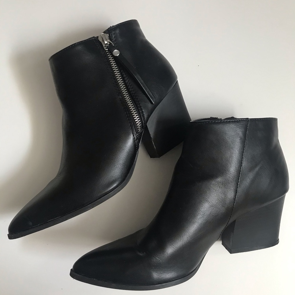 Qupid Black Booties US Size 8